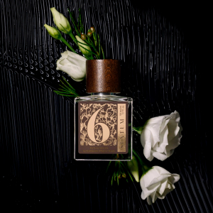 Qizlar almashinuvi bilan uchlik jinsiy aloqa video